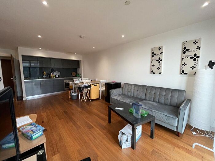 2 Bedroom Apartment To Rent In City Loft, St Pauls Square, Sheffield, S1