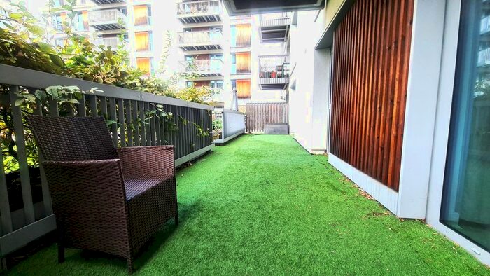 2 Bedroom Flat To Rent In Heron Place, Bramwell Way, London, E16