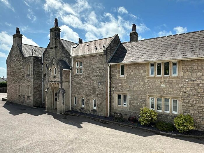 2 Bedroom Apartment To Rent In Craig Yr Eos Road, Ogmore-By-Sea, CF32