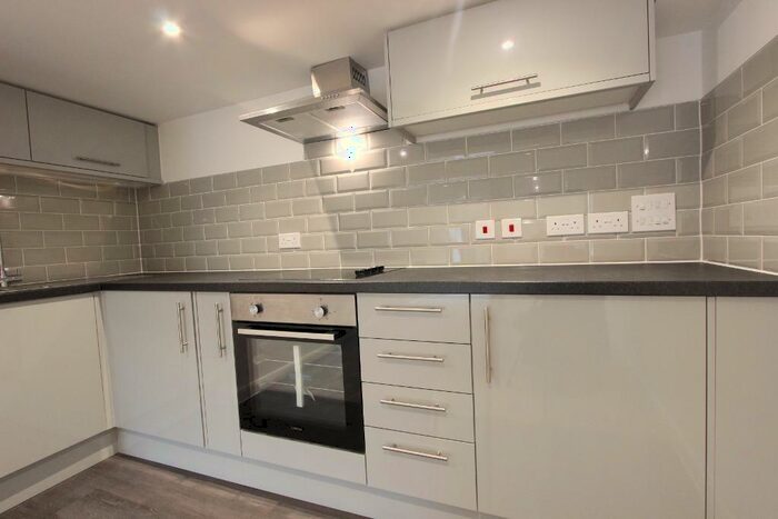 1 Bedroom Flat To Rent In St Radigunds Road, Dover, CT17