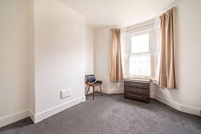 4 Bedroom Property To Rent In Leytonstone, Leytonstone, London, E11