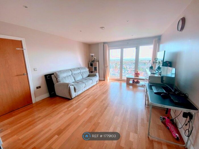 2 Bedroom Flat To Rent In Trident Point, Harrow, HA1