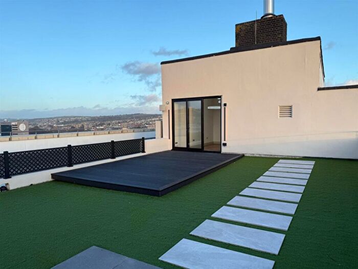 2 Bedroom Penthouse To Rent In Tower Point, North Road, Brighton, BN1