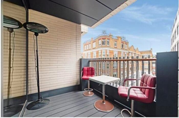 Studio To Rent In Rathbone Place, Fitzrovia, London, W1T
