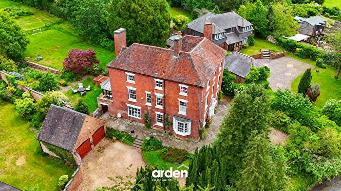 6 Bedroom Detached House For Sale In Tutnall Lane, Tutnall, B60