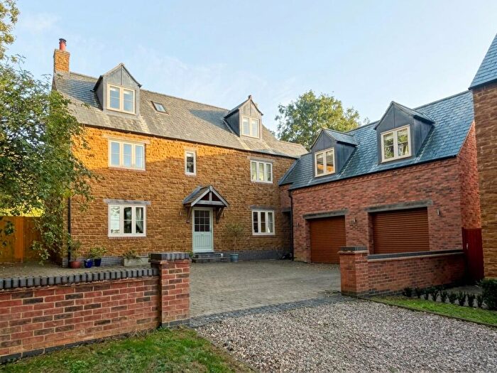 5 Bedroom Detached House For Sale In Harbidges Lane, Long Buckby, NN6