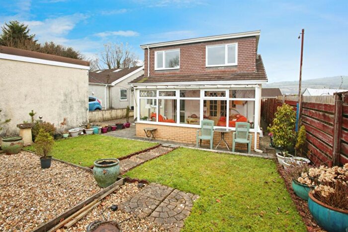 2 Bedroom Detached House For Sale In Beech Grove, Caerphilly, CF83