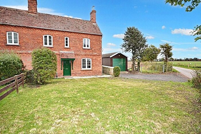2 Bedroom Cottage To Rent In Latchford Lane, Great Haseley, Oxford, OX44