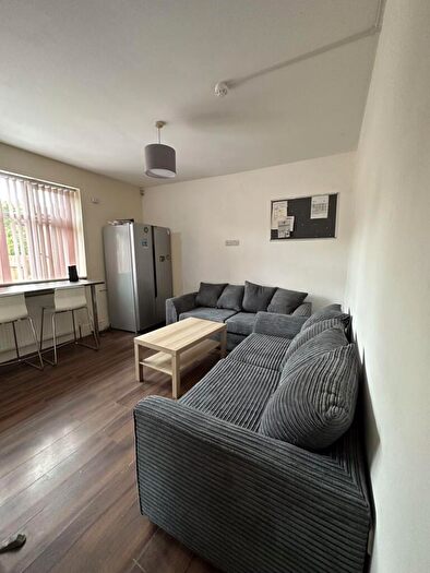 5 Bedroom House Of Multiple Occupation To Rent In Highfield Road, Nottingham, NG7