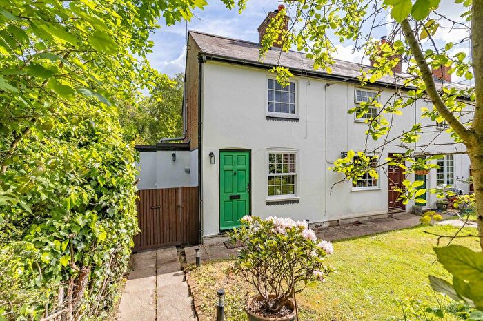 2 Bedroom End Terrace House For Sale In Howfield Lane, Chartham Hatch, Canterbury, Kent, CT4