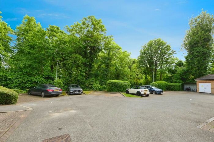 1 Bedroom Flat For Sale In Highbridge Street, Waltham Abbey, EN9