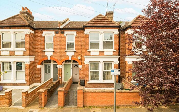 2 Bedroom Maisonette For Sale In Hotham Road, Wimbledon, SW19