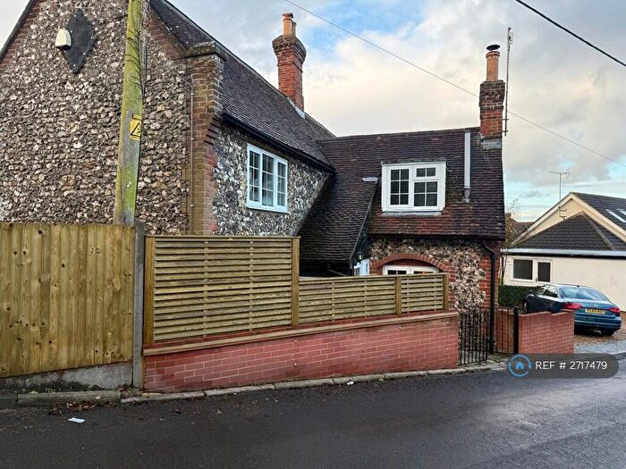 2 Bedroom Semi Detached House To Rent In Canterbury, Canterbury, CT1