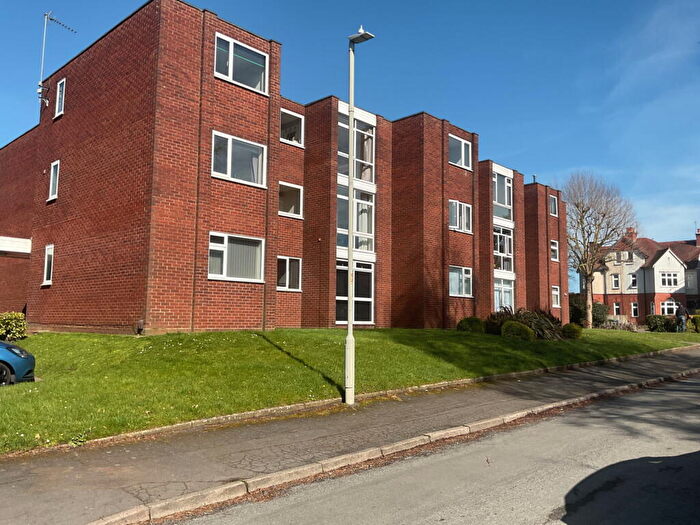 2 Bedroom Flat For Sale In Redholme Court, Red Hill, Oldswinford, DY8