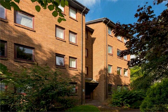 2 Bedroom Flat To Rent In New Johns Place, South Side, Edinburgh, EH8
