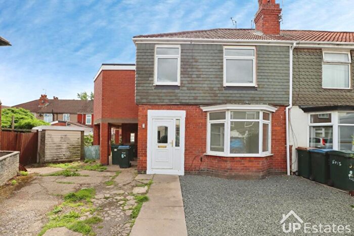 4 Bedroom Semi-Detached House To Rent In Priorsfield Road South, Coventry, CV6