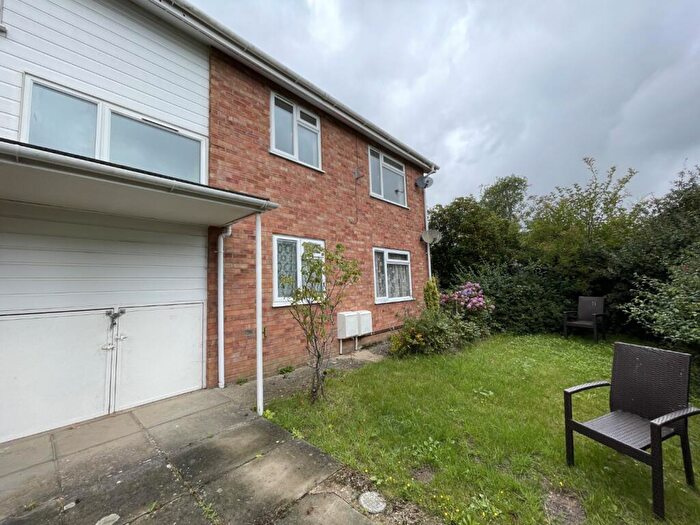 2 Bedroom Flat For Sale In Jennings Way, Diss, Norfolk, IP22