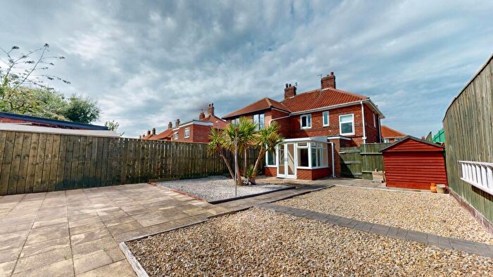 3 Bedroom Semi-Detached House For Sale In Harton House Road, South Shields, Tyne And Wear, NE34