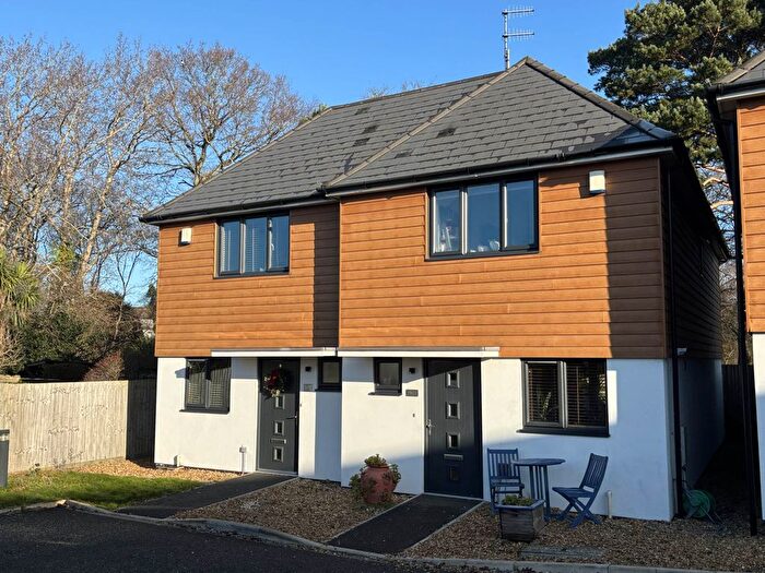 3 Bedroom Semi-Detached House To Rent In Herbert Avenue, Poole, BH12