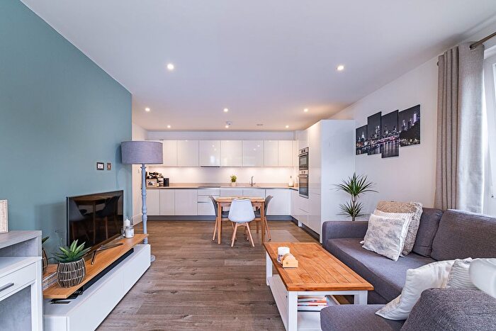 1 Bedroom Flat For Sale In Worple Road, London, SW20