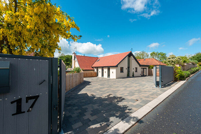 5 Bedroom Detached House For Sale In Knowes Road, Haddington, EH41