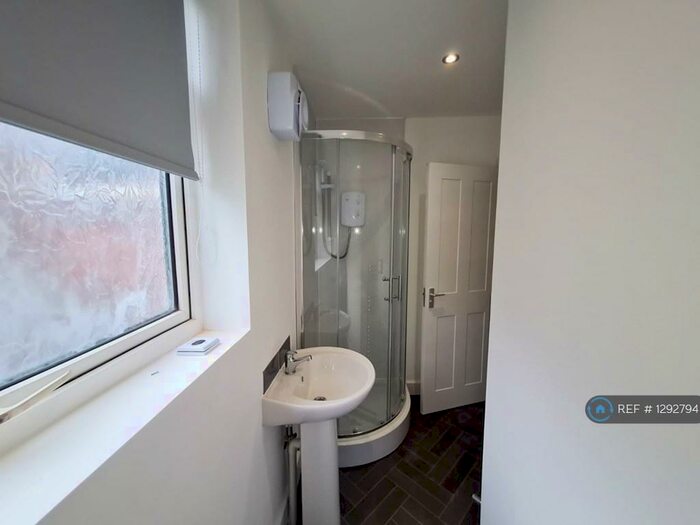 4 Bedroom End Of Terrace House To Rent In Lorne Street, Liverpool, L7