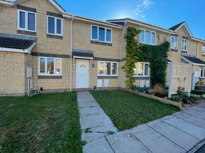 2 Bedroom Terraced House To Rent In Palmers Leaze, Bristol, BS32