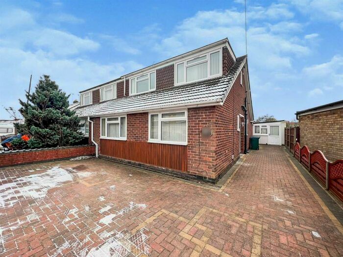 3 Bedroom Semi-Detached Bungalow To Rent In Mellowship Road, Eastern Green, Coventry, CV5