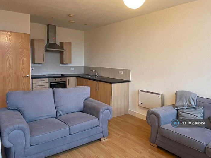 1 Bedroom Flat To Rent In Melbourne Street, Morley, Leeds, LS27