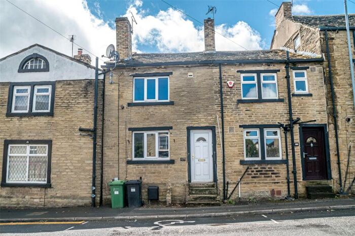 1 Bedroom Terraced House For Sale In Fartown, Pudsey, West Yorkshire, LS28