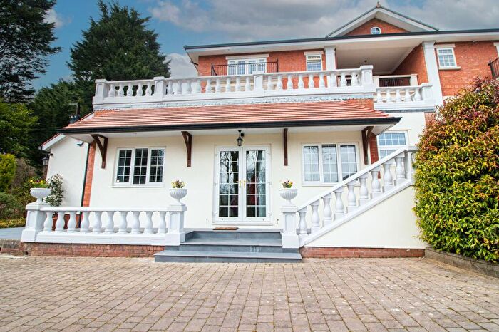 1 Bedroom Semi-Detached Bungalow To Rent In Rhiwbina Hill, Cardiff, CF14