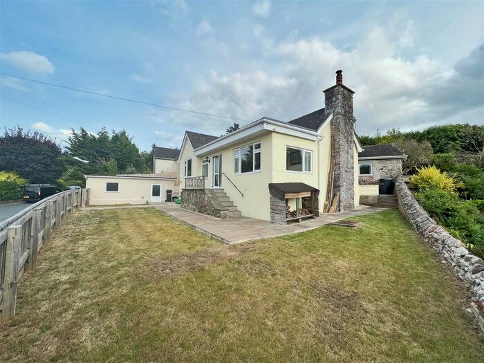 3 Bedroom Detached Bungalow For Sale In Galmpton Farm Close, Galmpton, Brixham, TQ5