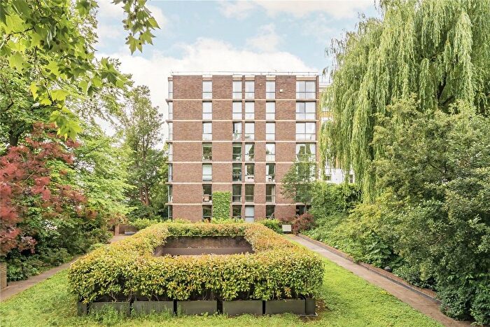 2 Bedroom Flat For Sale In Bartok House, Holland Park, W11