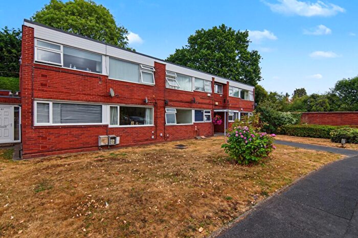 2 Bedroom Flat For Sale In Garrick Close, Coventry, CV5