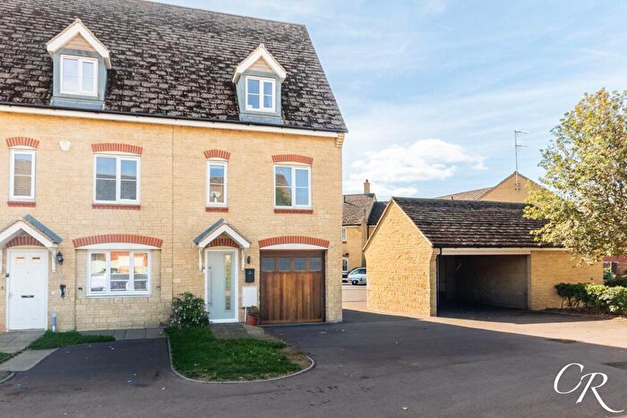 3 Bedroom Terraced House For Sale In Butterfield Court, Bishops Cleeve, GL52