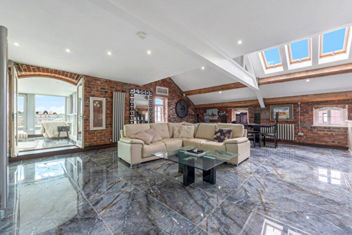 3 Bedroom Penthouse For Sale In Brewery Bond, Duke Street, North Shields, NE29