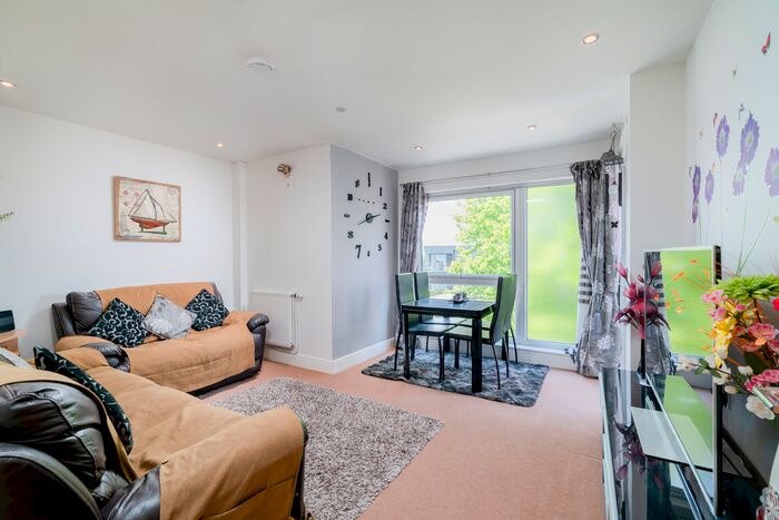 2 Bedroom Flat To Rent In Eagle Court, Drinkwater Road, Harrow, HA2