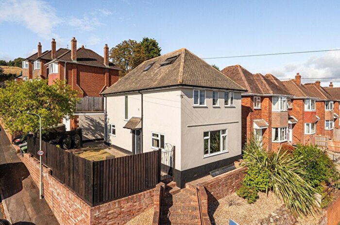 3 Bedroom Detached House For Sale In Cowick Hill, Exeter, EX2