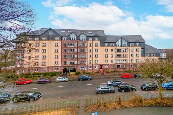 3 Bedroom Apartment For Sale In Crow Road, Broomhill, Glasgow, G11
