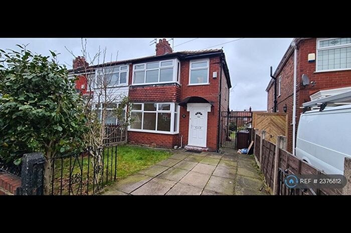 2 Bedroom Semi-Detached House To Rent In Sunnyside Road, Droylsden, Manchester, M43