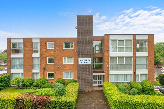 2 Bedroom Flat For Sale In Beverley Court, Shadwell Lane, Moortown, Leeds, LS17