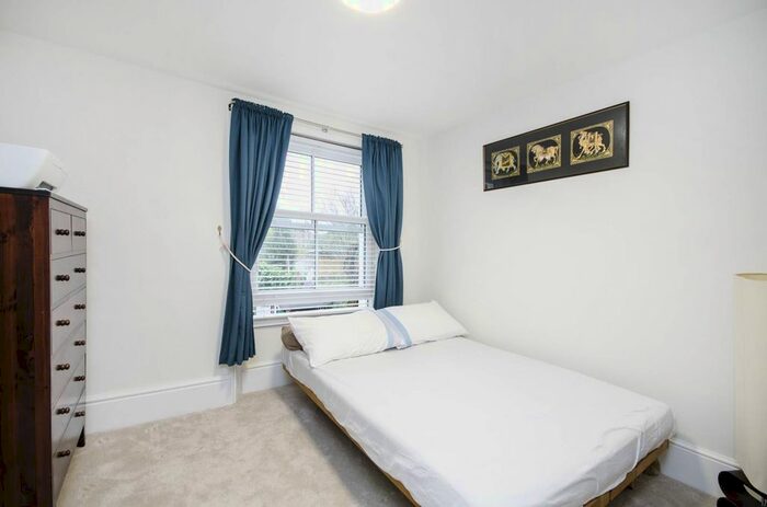 2 Bedroom Flat To Rent In Fernhead Road, Maida Vale, London, W9