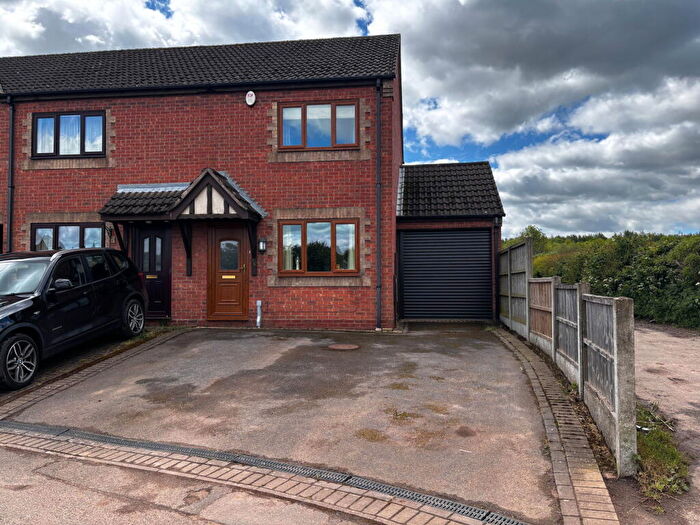 2 Bedroom End Of Terrace House For Sale In Cedar Road, Castle Gresley, Swadlincote, DE11