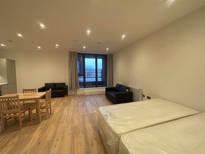 1 Bedroom Flat To Rent In Farnborough Road, Farnborough, GU14