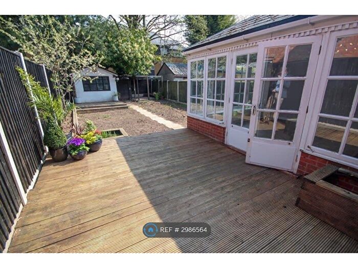 4 Bedroom Semi Detached House To Rent In Rowditch Avenue, Derby, DE22