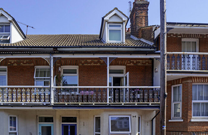 3 Bedroom Maisonette To Rent In Russell Road, Felixstowe, IP11