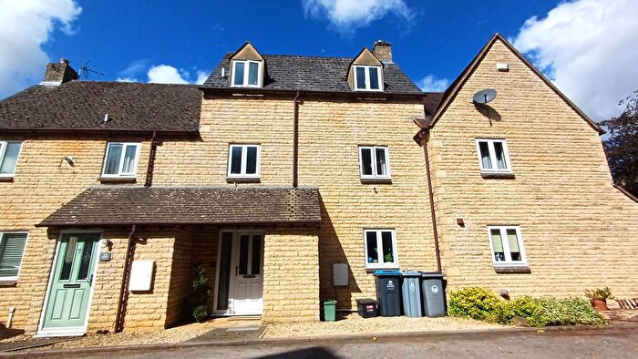3 Bedroom Town House For Sale In William Bliss Avenue, Chipping Norton, OX7
