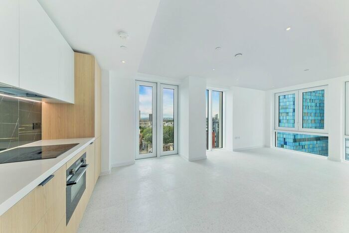 Studio To Rent In Bouchon Point, The Silk District, E1