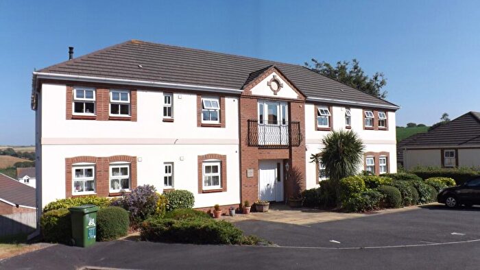 2 Bedroom Flat To Rent In Marlen Court, Ford Rise, Bideford, EX39