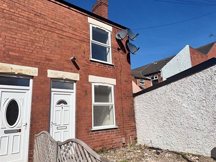 2 Bedroom End Of Terrace House To Rent In Third Avenue, Ilkeston, DE7